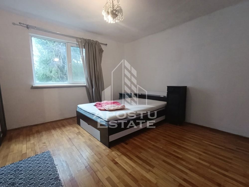 Casa 2 camere, avelopata, gradina proprie, garaj, zona Dambovita