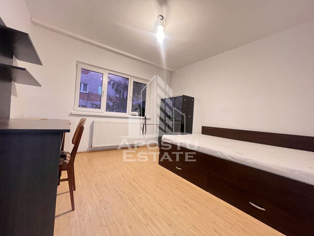 Apartament cu 2 camere, etajul 1, zona Complexul Studentesc