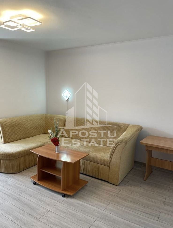 Apartament cu o camera, etaj inermediar, in zona Circumvalatiunii