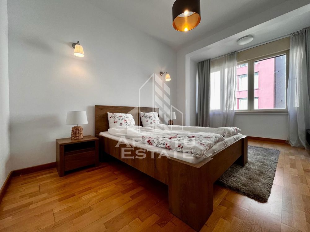 Apartament 3 camere, ultra spatios, parcare privata, Take Ionescu