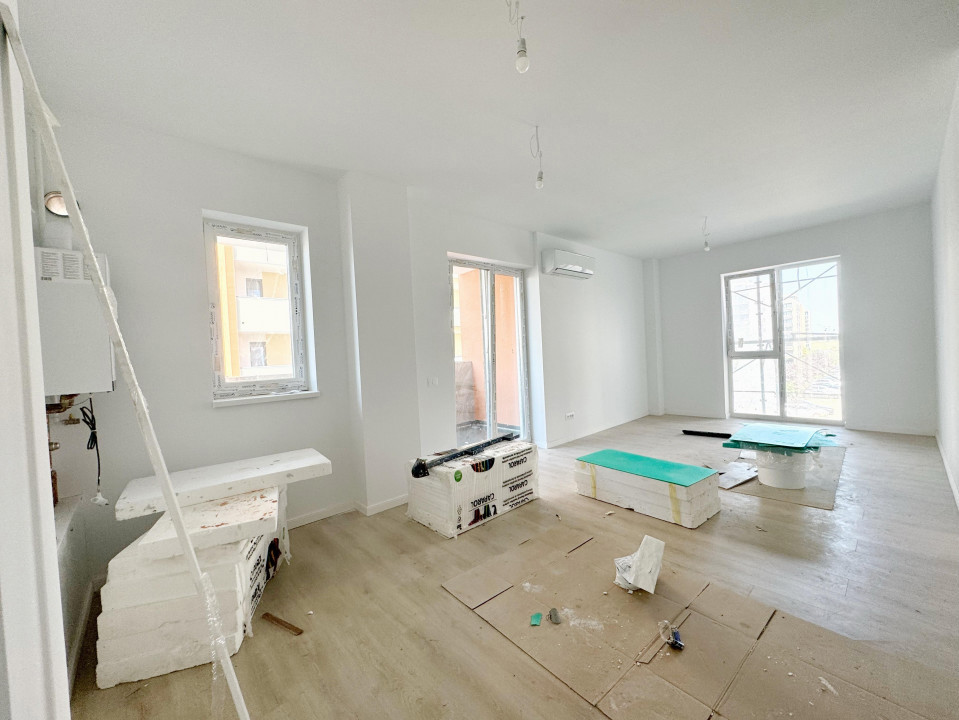 Apartament 3 camere, decomandat, 72 mp utili, etaj 2/9 , zona Aradului