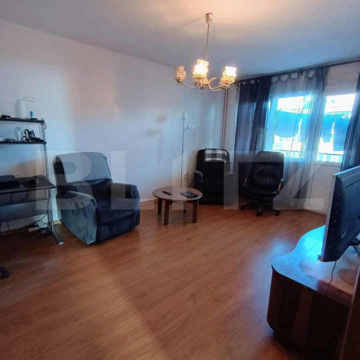 Apartament decomandat,3 camere, 59 mp utili + 10 mp terasa  zona Gheorghe Doja 