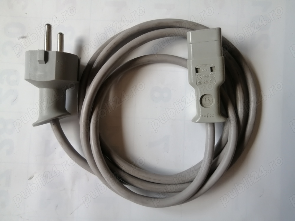 Cablu alimentare PC,Imprimanta , etc. (5 bc) diverse lungimi si culori