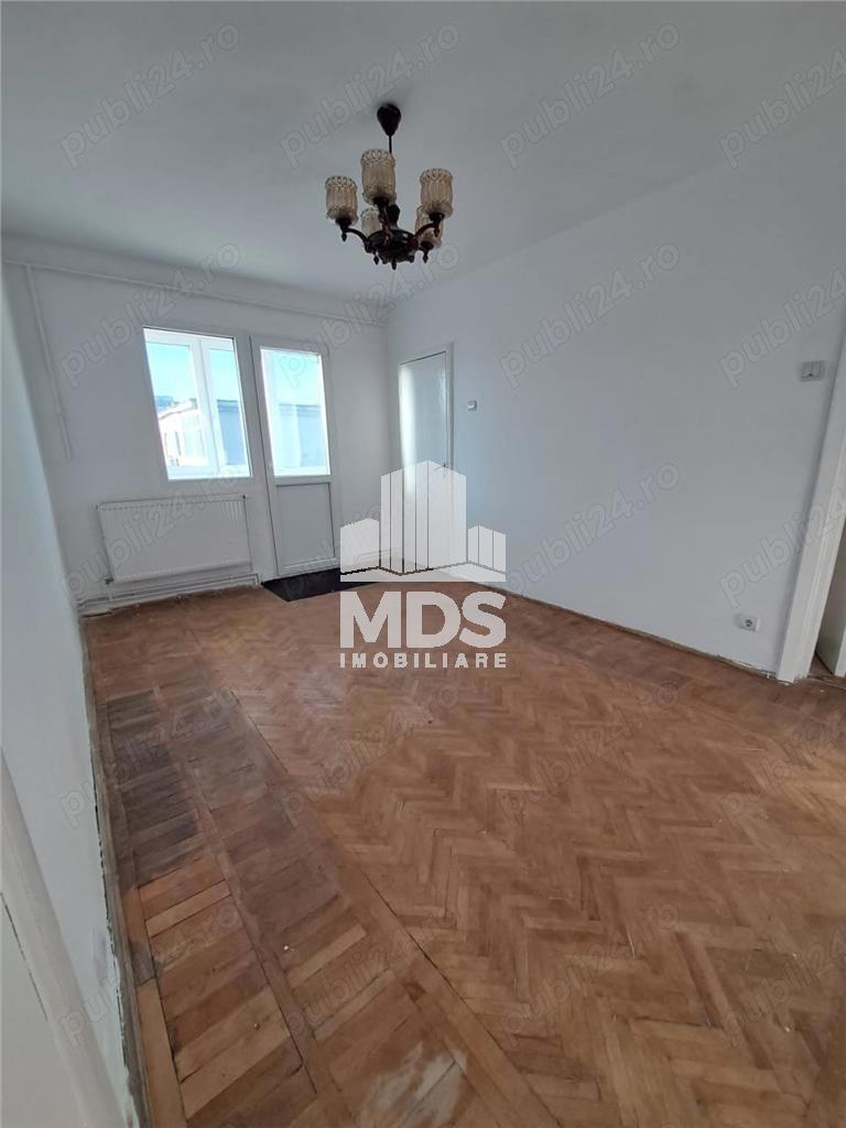 Apartament cu 3 camere cu centrala termica