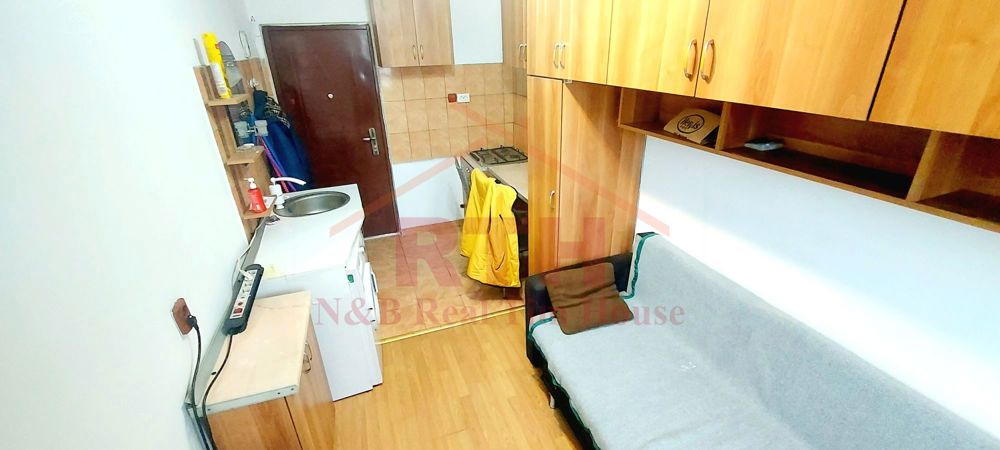 Garsoniera de vanzare zona  Dambovita la 14900 euro !!!