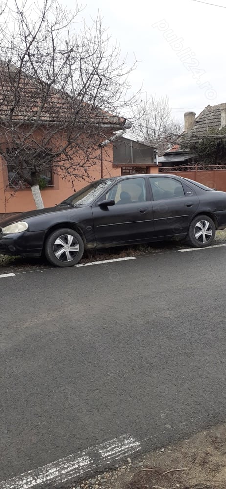 Vând Ford Mondeo 1999 benzina 1,8