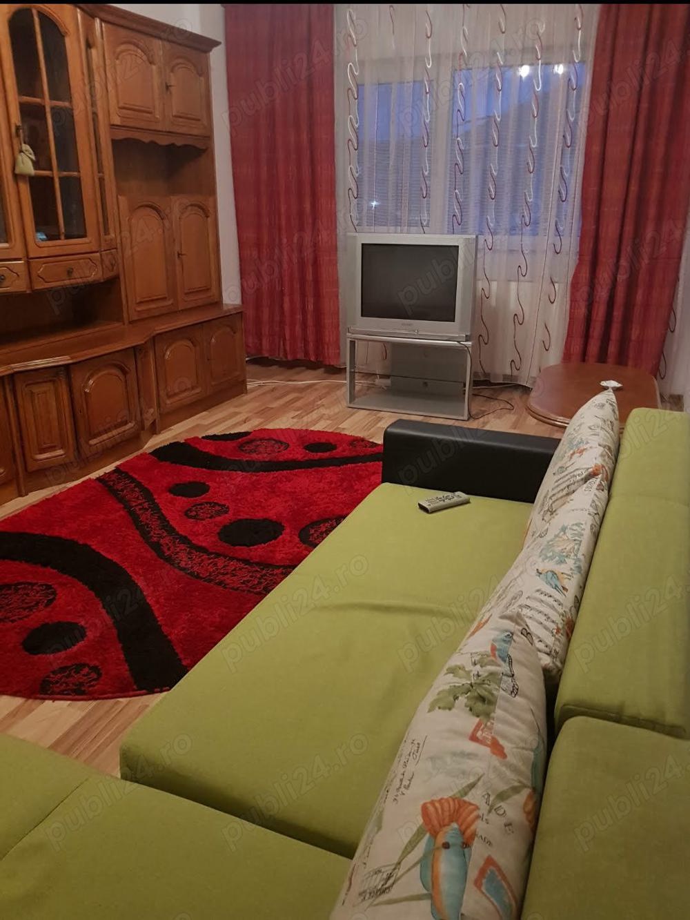 Închiriez apartament cu doua camere