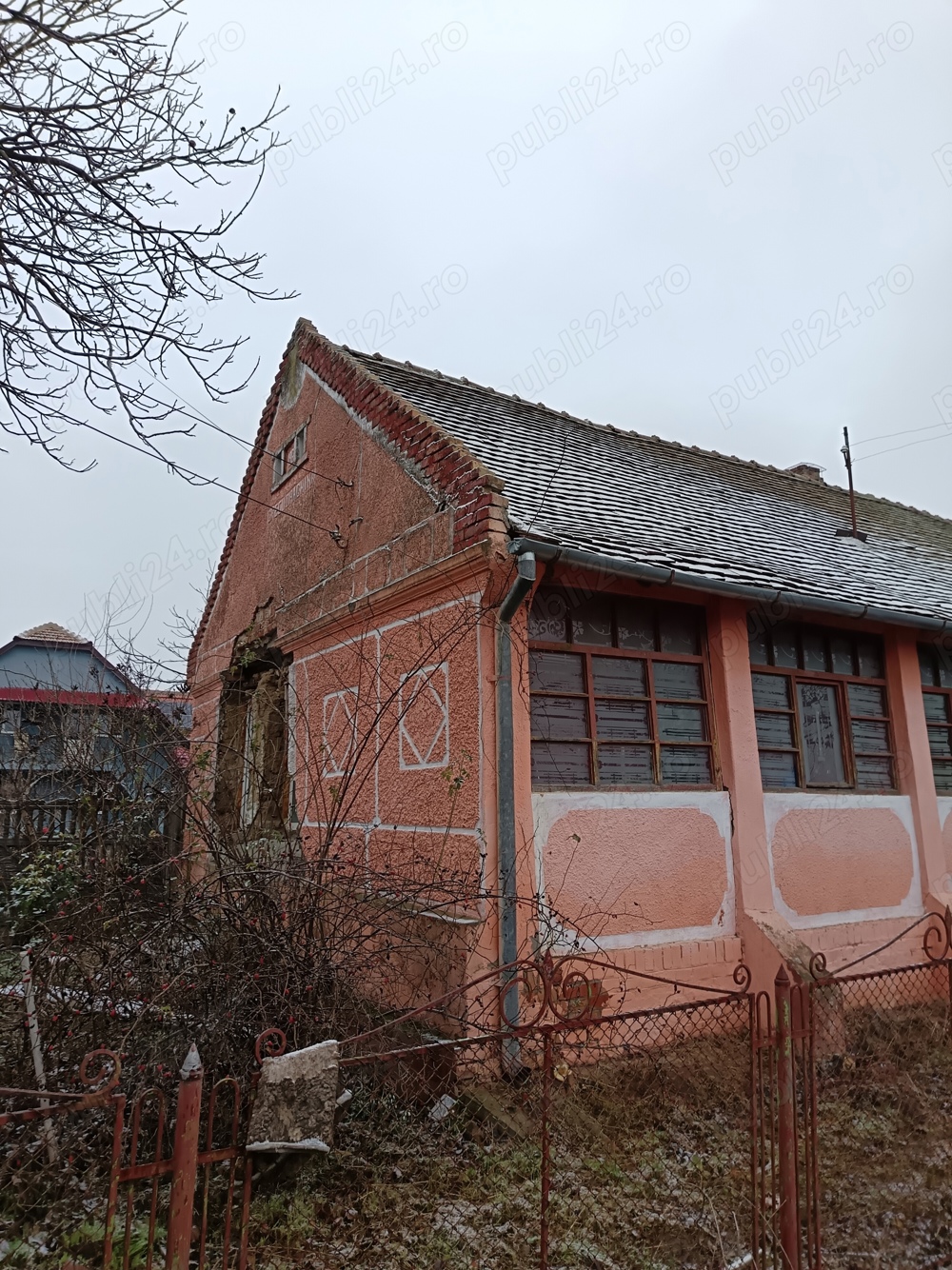 Casa batraneasca Jebel