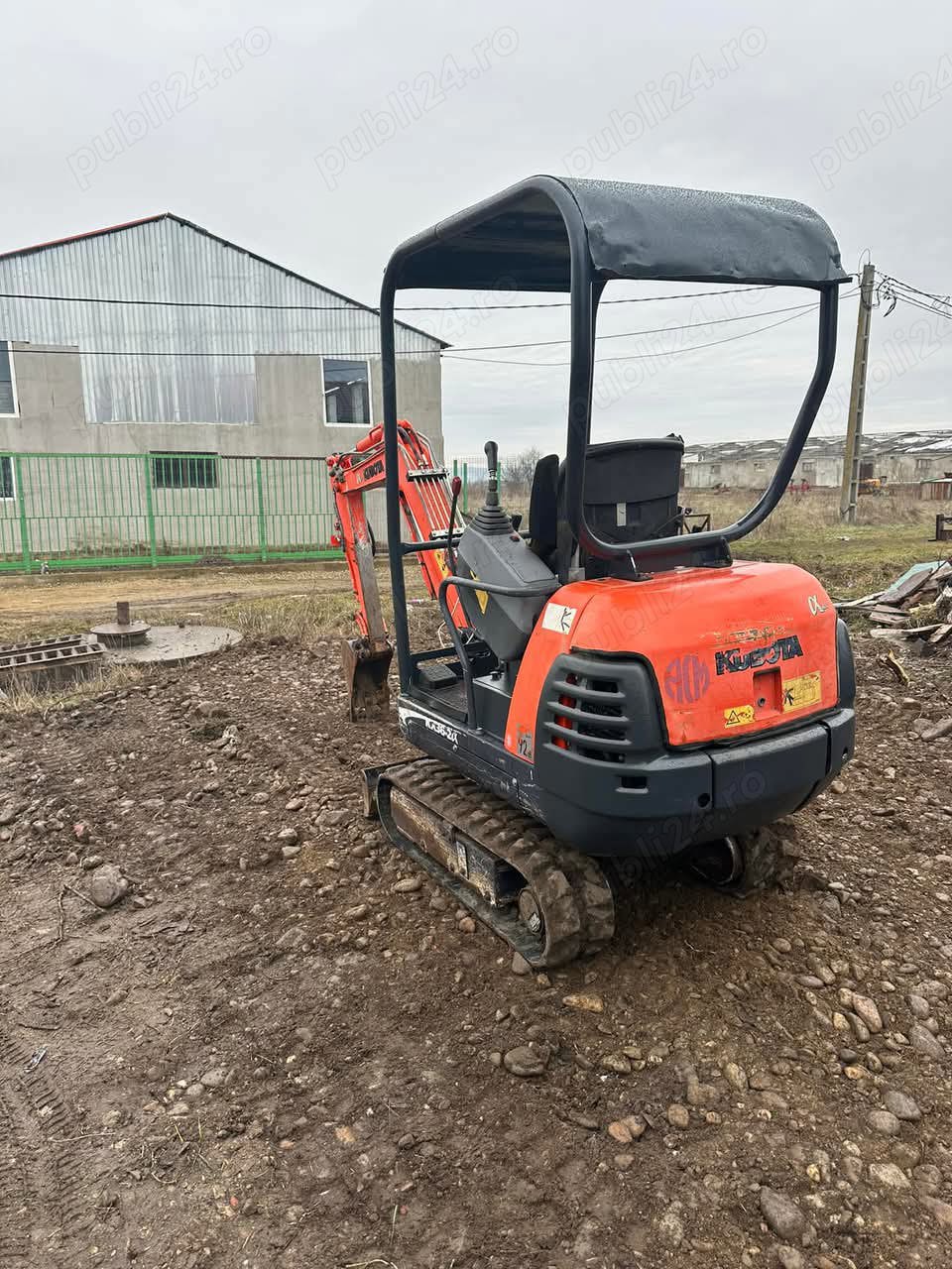 Vând miniexcavator kubota 