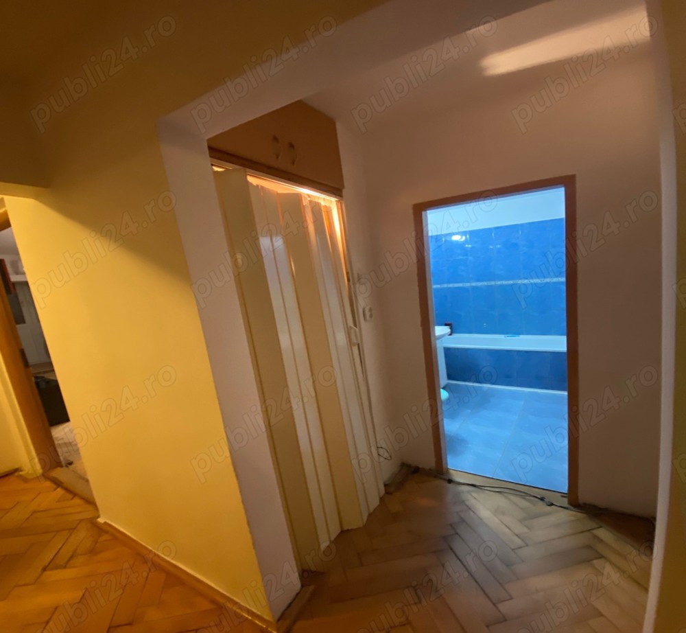 Apartament 3 camere decomandat zona Soarelui amenajat centrala langa hotel Lido