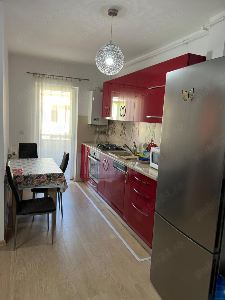 Apartament 3 camere zona Florilor