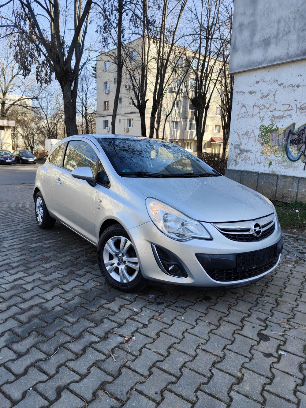 Opel Corsa 2012 1.4 benzina