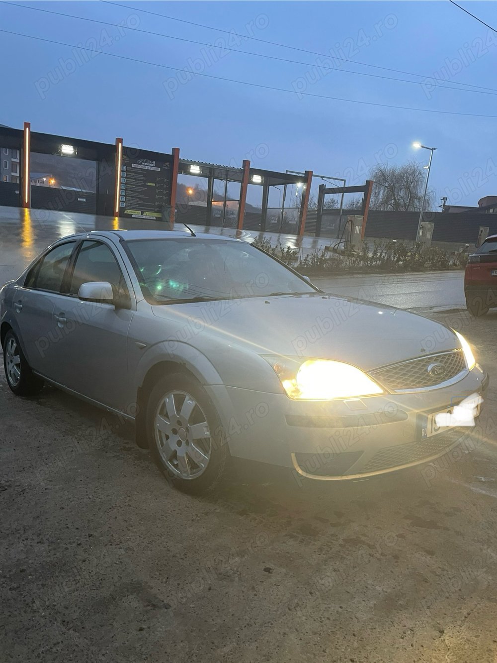 ford mondeo 2.0 2006 in stare buna