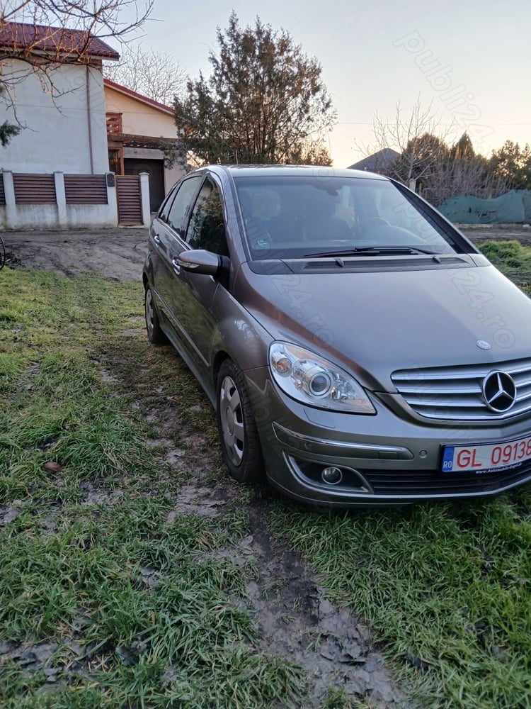 Mercedes B180