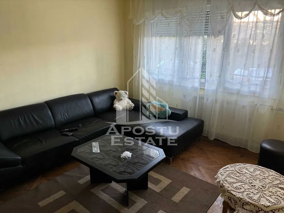 Apartament cu 2 camere, confort 1 , situat pe Bulevardul  Dragalina