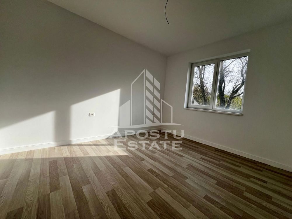 Apartament 2 camere, nemobilat,parcare, centrala, zona Eso/Giroc