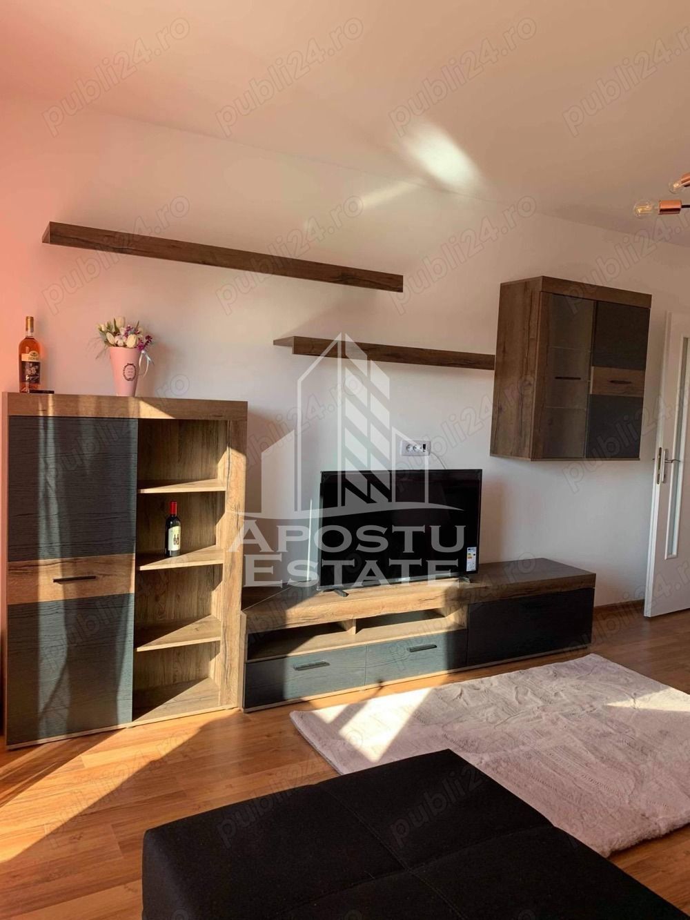 Apartament decomandat cu 2 camere, mobilat, la casa, in vatra satului