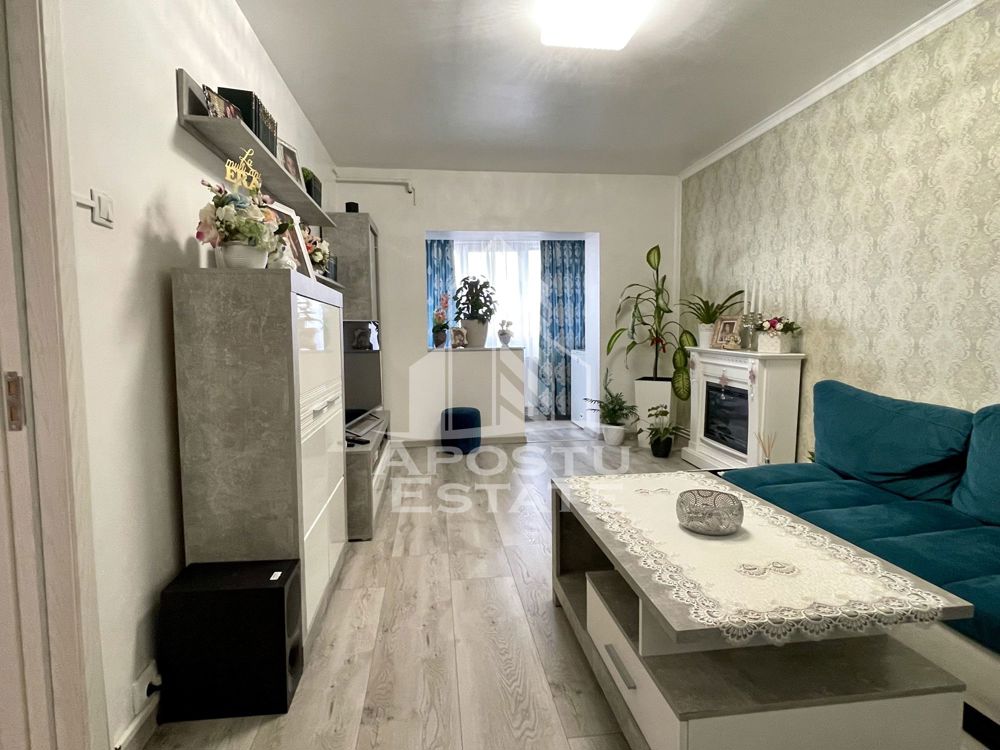 Apartament Girocului 3 camere, 2 bai, doua balcoane, boxa, centrala