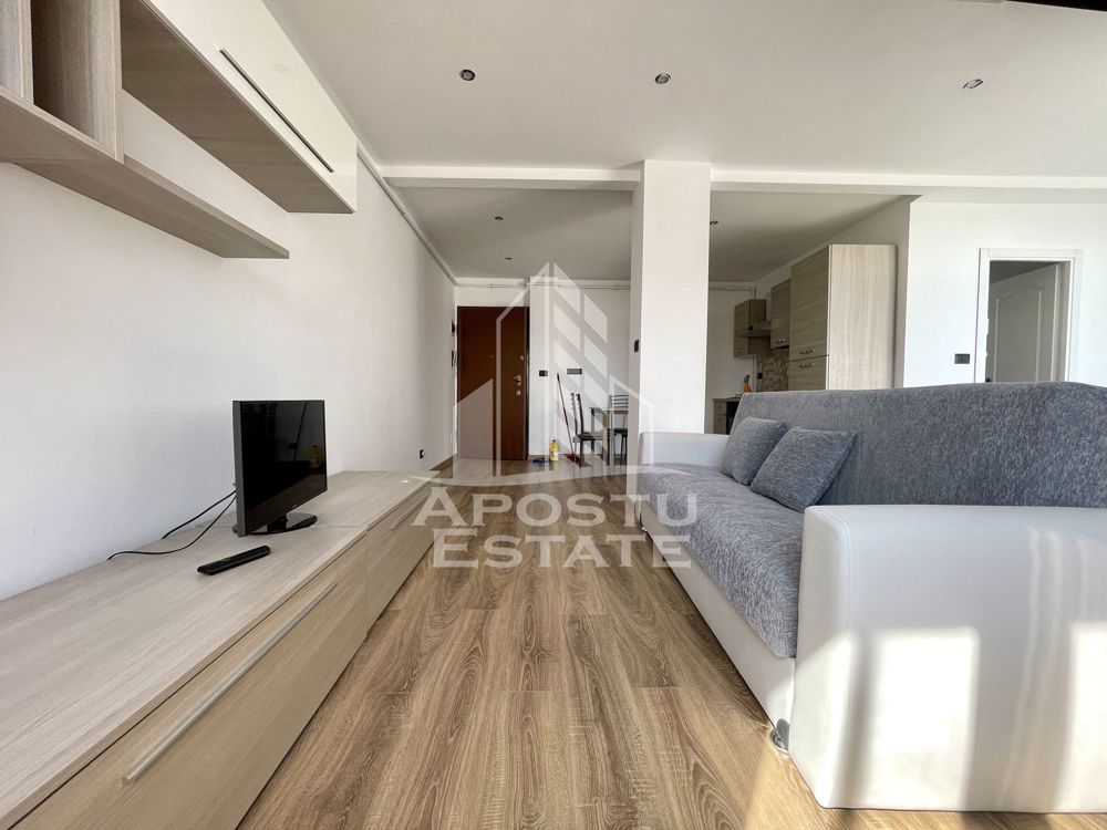 Apartament pe 2 niveluri, 3 camere, centrala proprie, Ghiroda