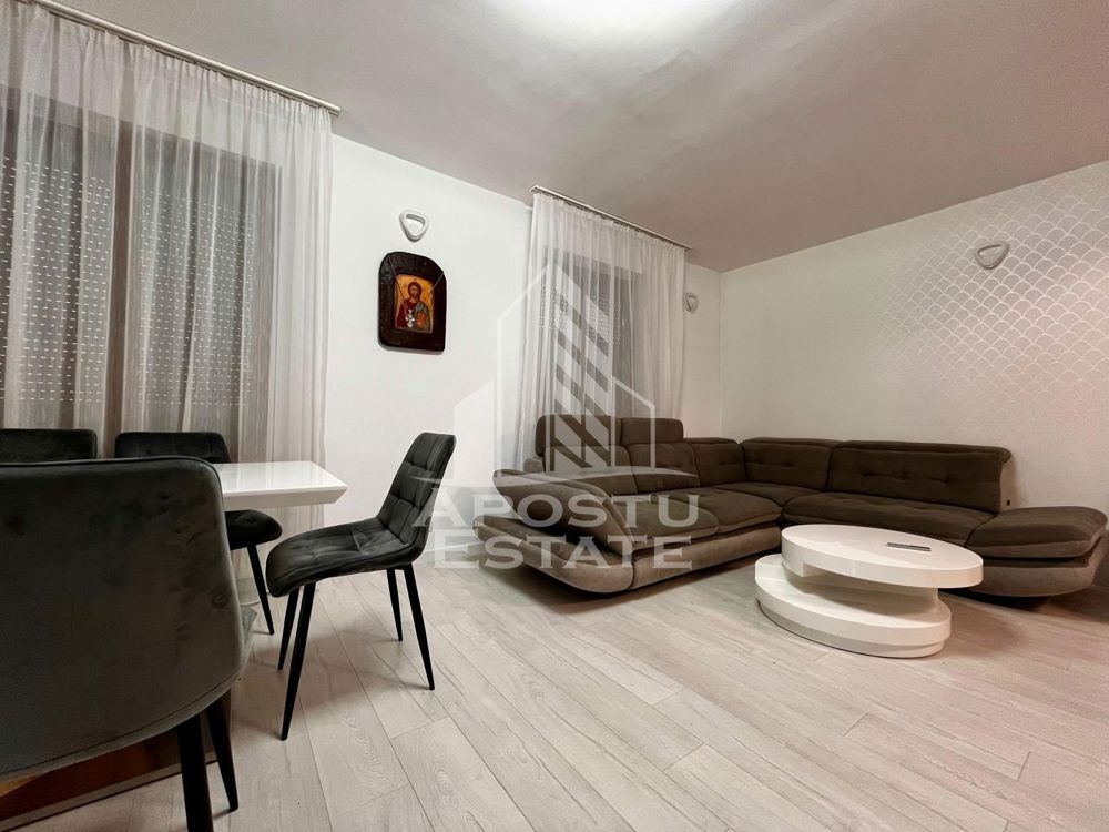 Casa individuala cu 6 camere de lux, cu sauna si jacuzzi, in Giroc