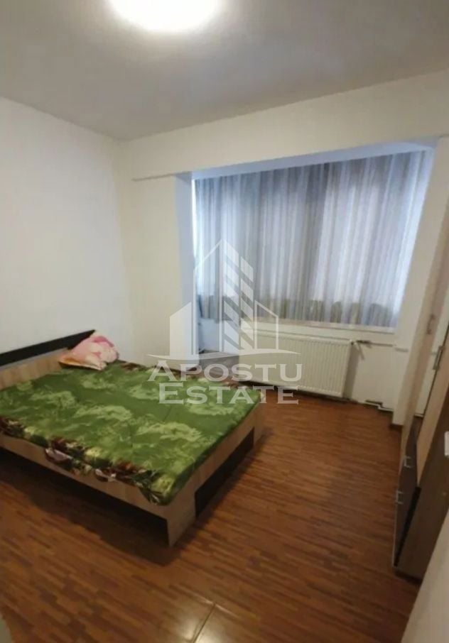 Apartament ultracentral cu 2 camere semidecomandat