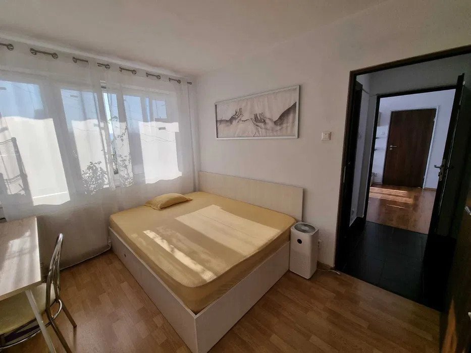 Apartament de 2 camere, semidecomandat, 50 mp, zona Bulevardul Timisoara