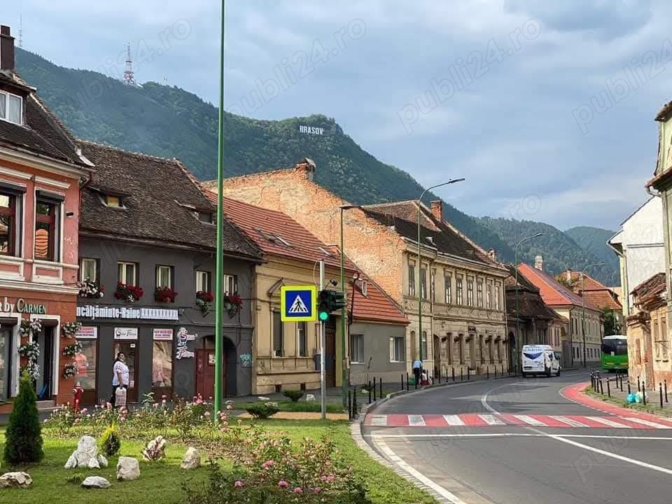 Spatiu comercial 31 mp, vizibilitate excelenta, trafic auto si pietonal intens - Centru Brasov