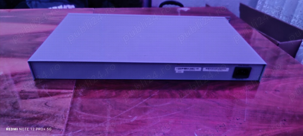 Vând Switch Allied Telesis AT-FS750 24