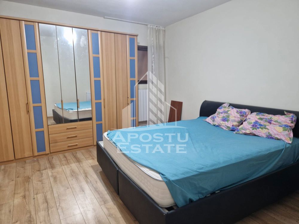 Apartament cu 3 camere ,80 mpu semidecomandat ,Parneava Pet Friendly