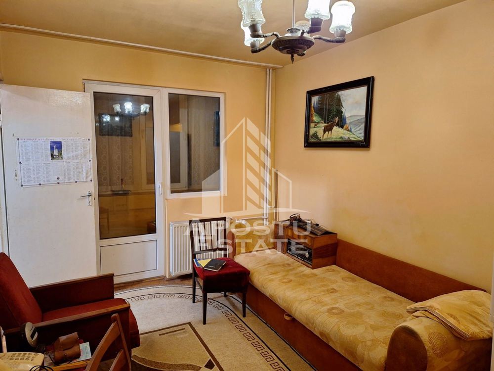 Apartament, 3 camere, semidecomandat, 50 mp utili, Aurel Vlaicu