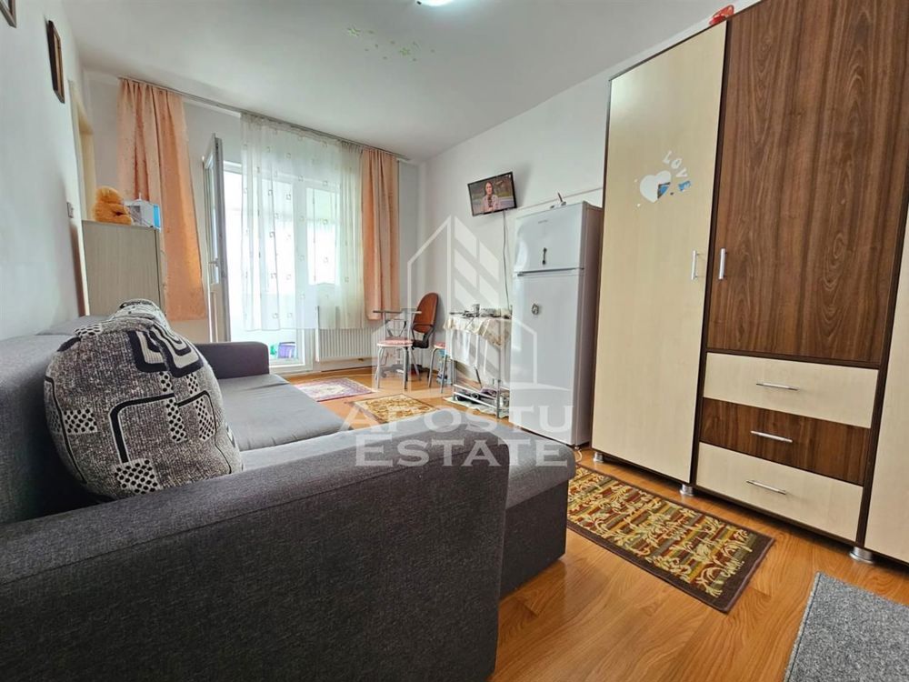 Apartament cu 1 camera, centrala proprie, zona Telegrafului