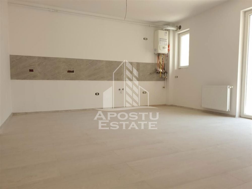 Apartament spatios cu 2 camere etaj intermediar in spate la hotel IQ