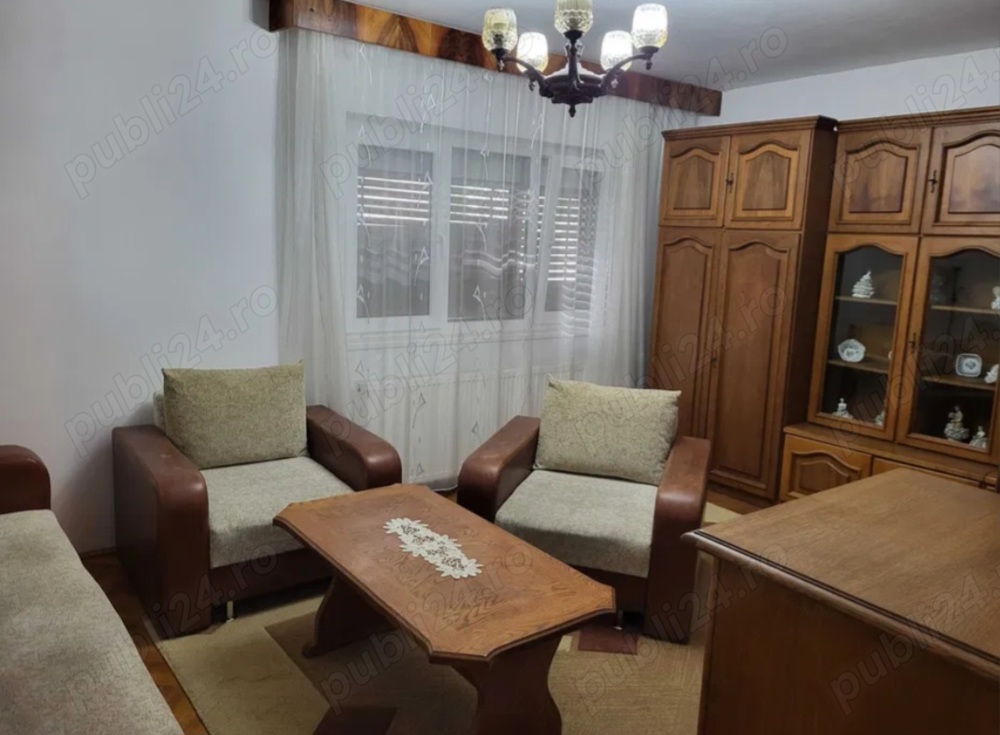 Inchiriez apartament 2 camere,  in Reșita, în Govândari.