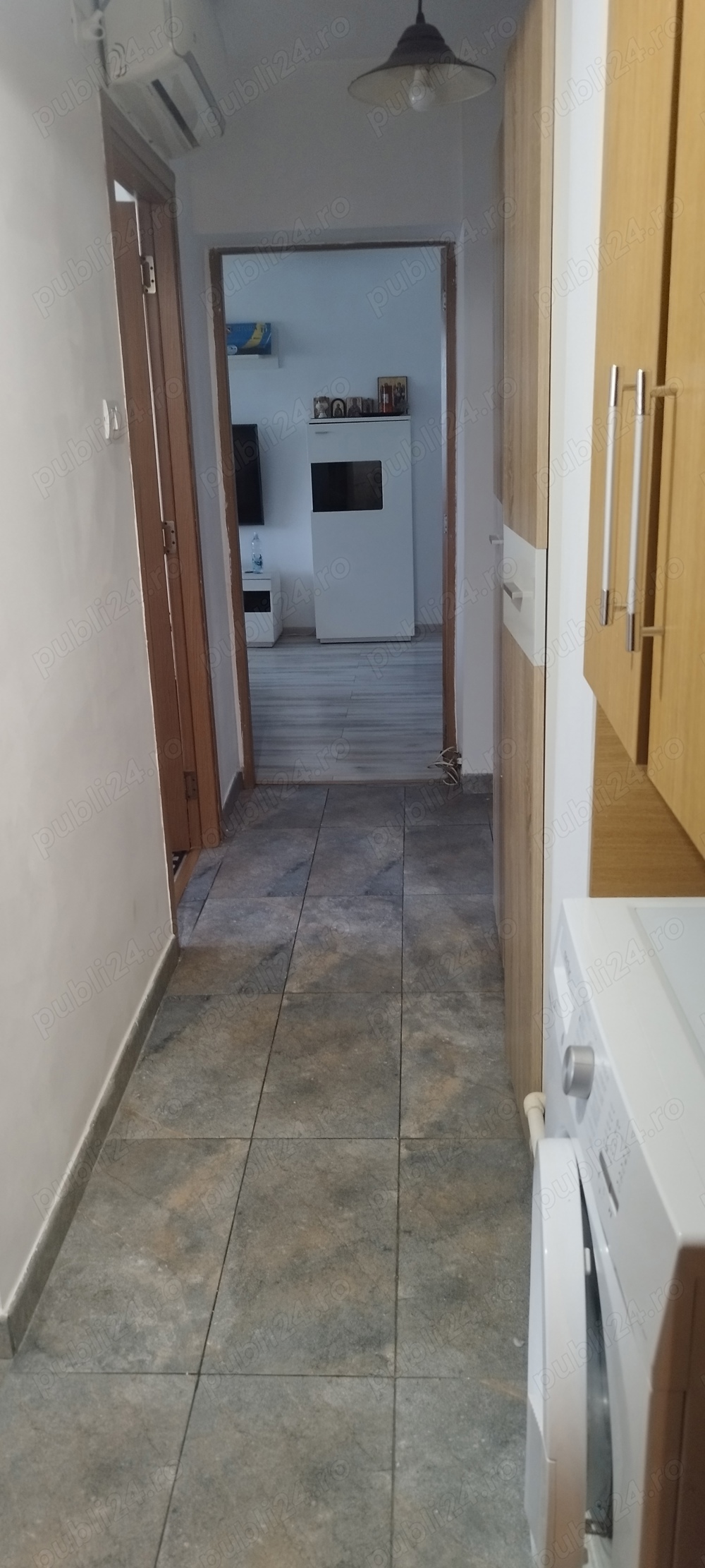 Vând apartament 3 camere Slobozia