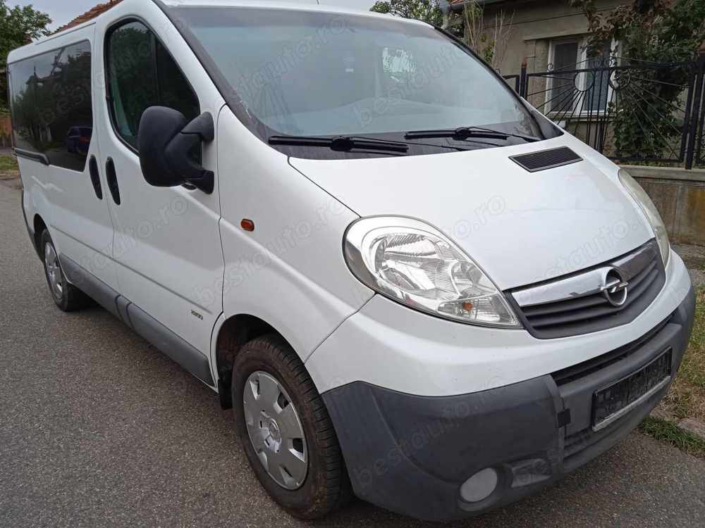 Opel Vivaro 2.0cdti 2014 euro5 114cai 9locuri 173mkm!