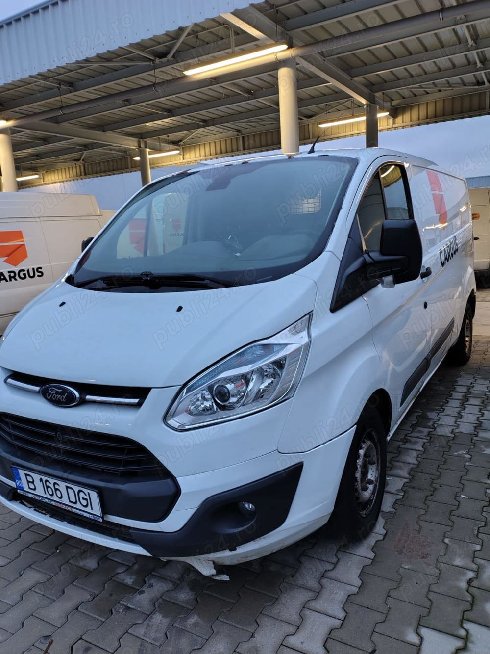 Vând Ford Transit Custom