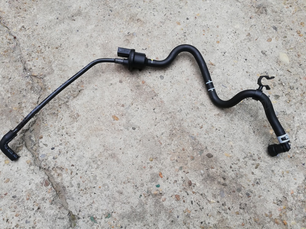 furtun vaccum cu supapa de control volkswagen up 1.0 benzina