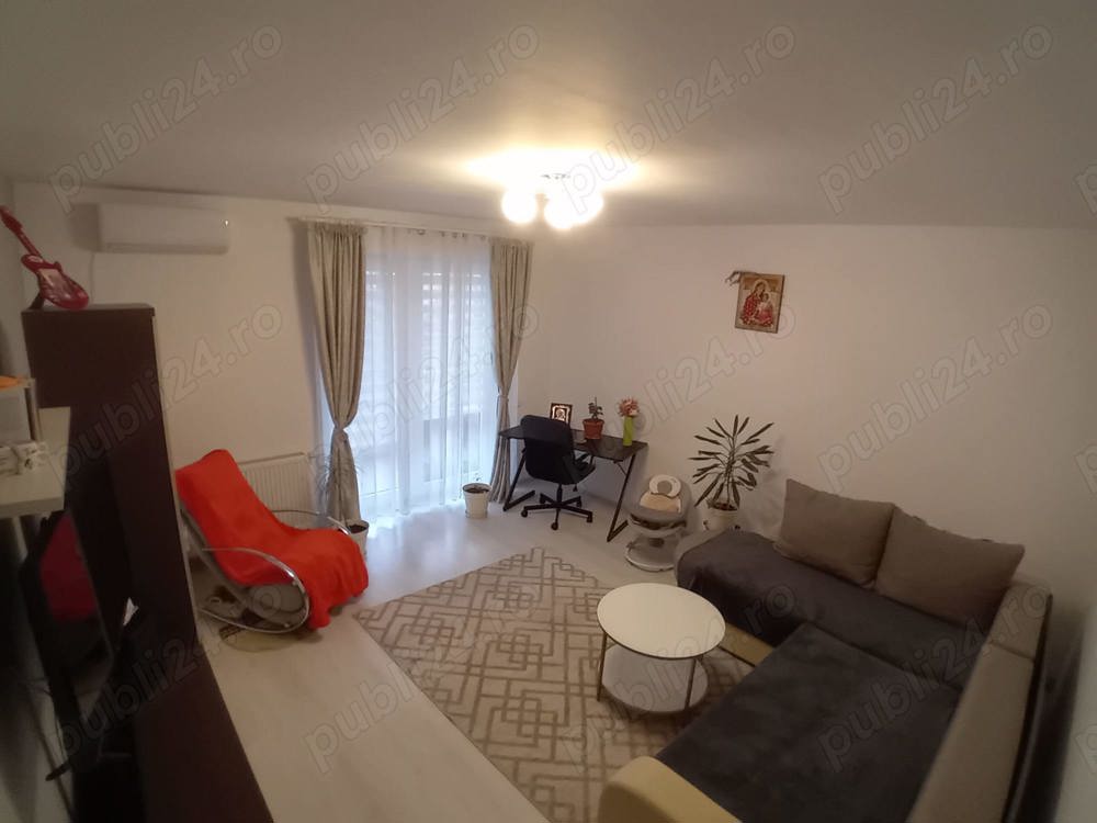 Apartament 2 camere de vanzare , Tractorul , Brasov