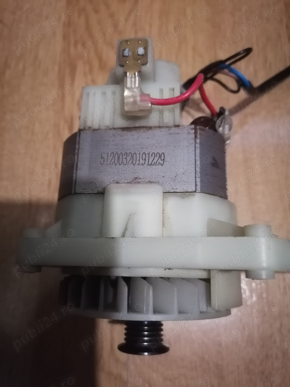 motor electric  220 volti