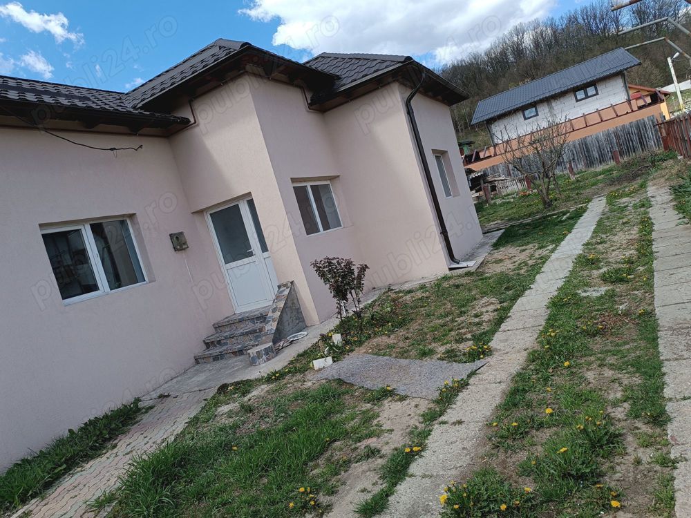 Casă Valea Ursului Argeș 98500 euro negociabil