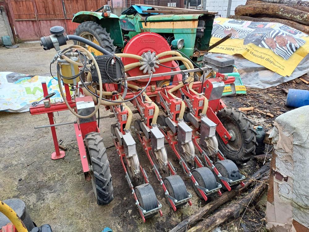 Vand semănătoare pneumatică de precizie pentru legume AGRICOLA ITALIANA