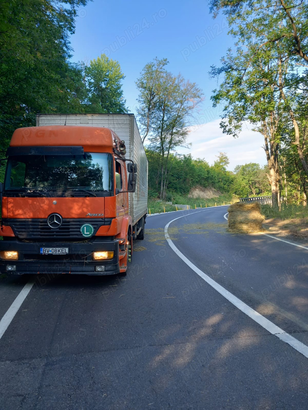 Dezmembrez Mercedes Atego 1828