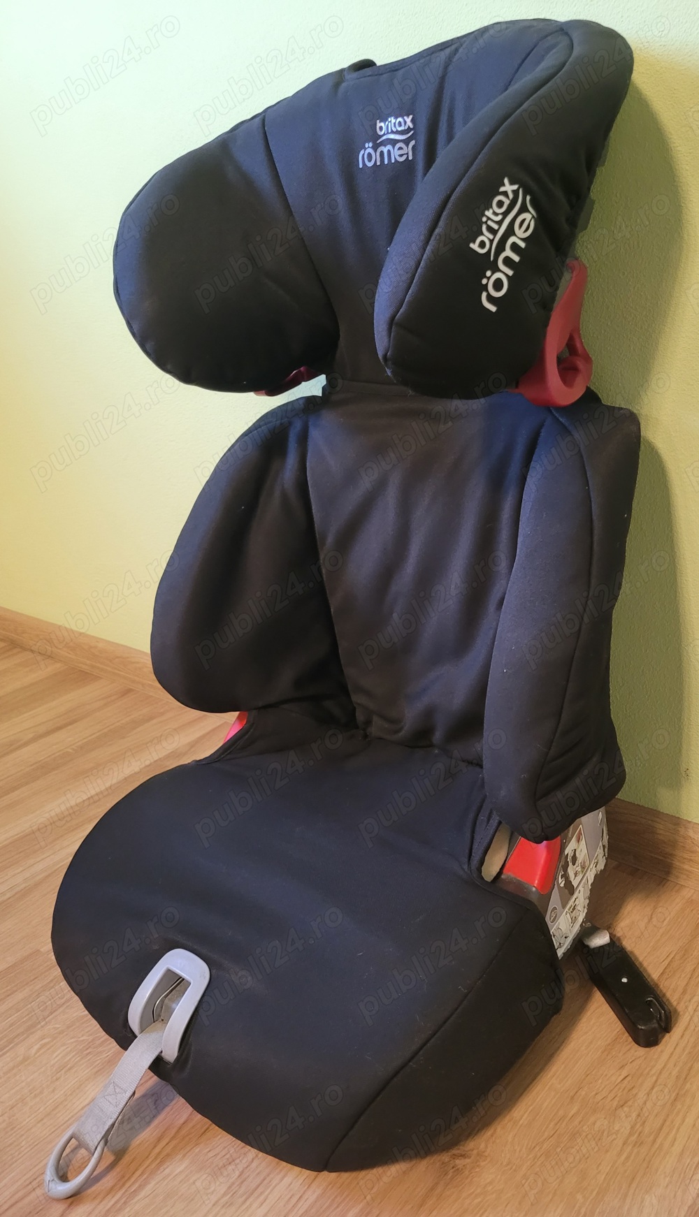 Vând scaun mașină pentru copil Britax Romer