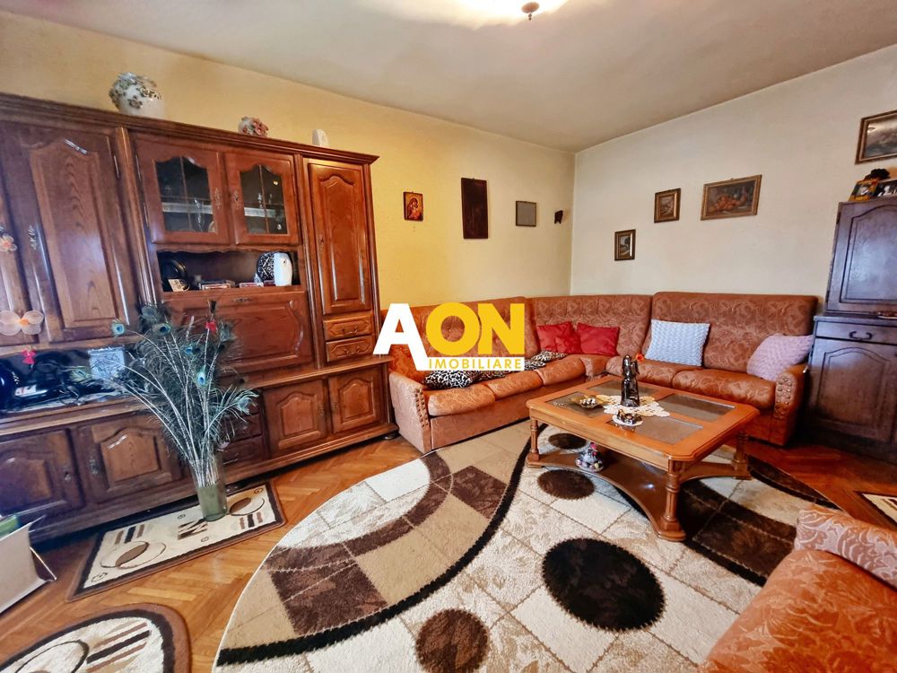 Apartament 2 camere, etaj intermediar, Ampoi 3