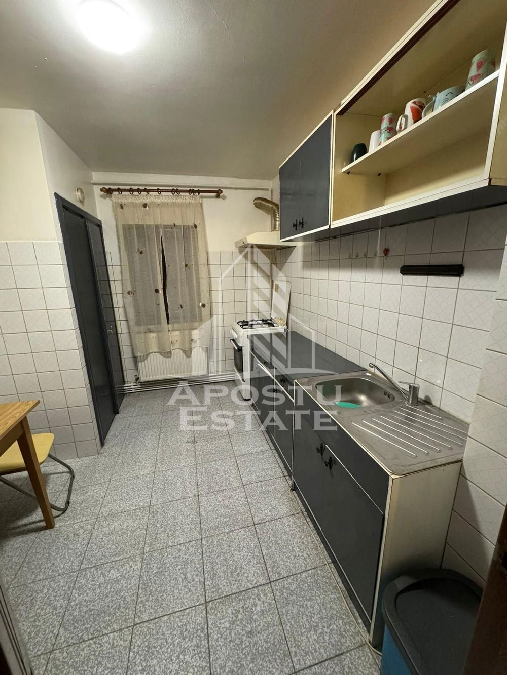 Apartament cu 2 camere, etaj intermediar, zona Soarelui