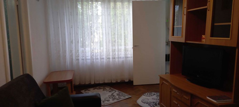 De închiriat apartament cu 2 camere, zona Brotacei