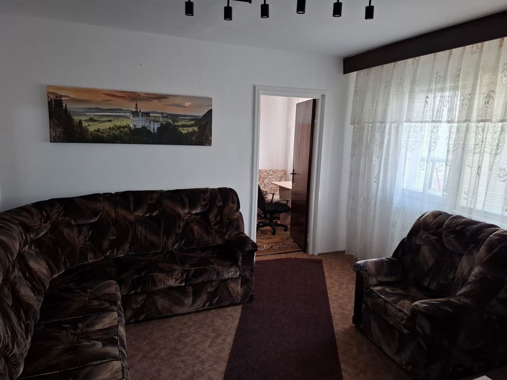 Se oferă spre închiriere apartament cu 2 camere, zona Tomis Nord