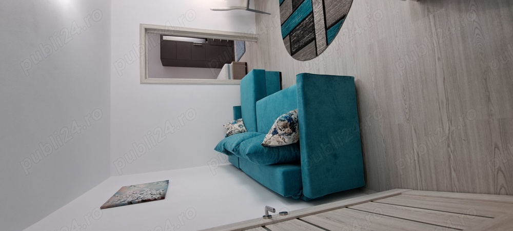 Închiriez apartament 