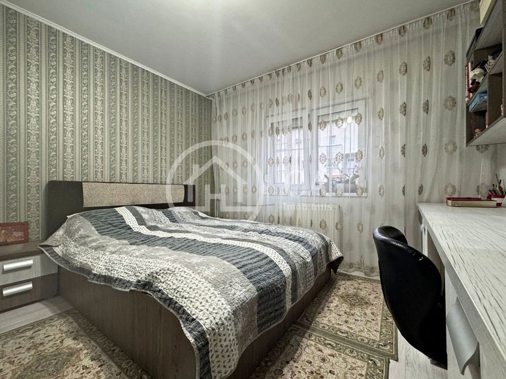 Apartament cu 3 camere de vanzare in Decebal, Oradea