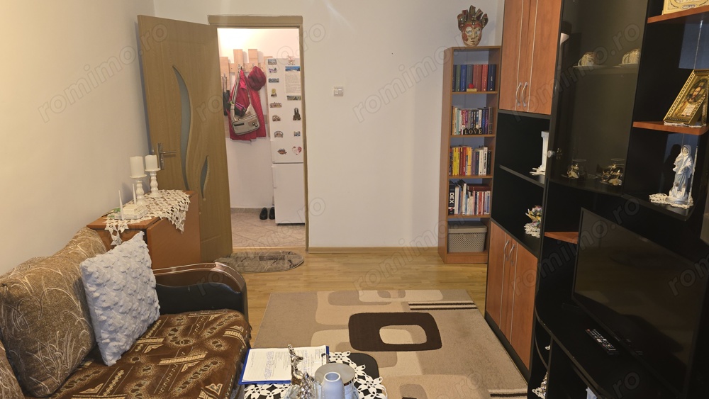 Vand apartament cu 2 camere in Deva, zona Dacia (Romanilor), etaj 2, mobilat si utilat integral